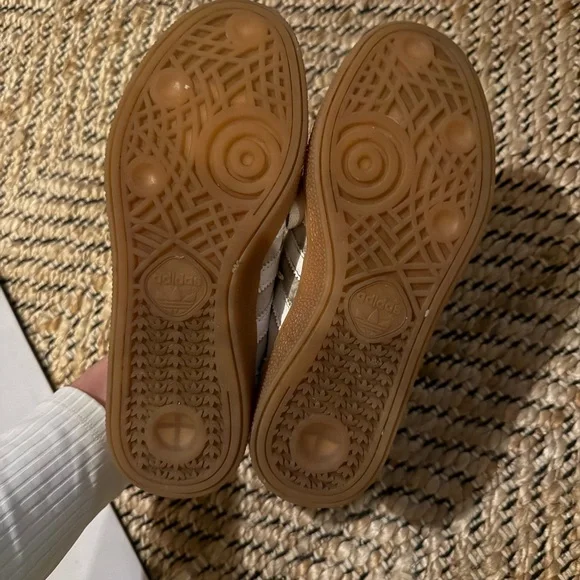 Adidas Spezial Light Tan Sneakers - Picture 4 of 4